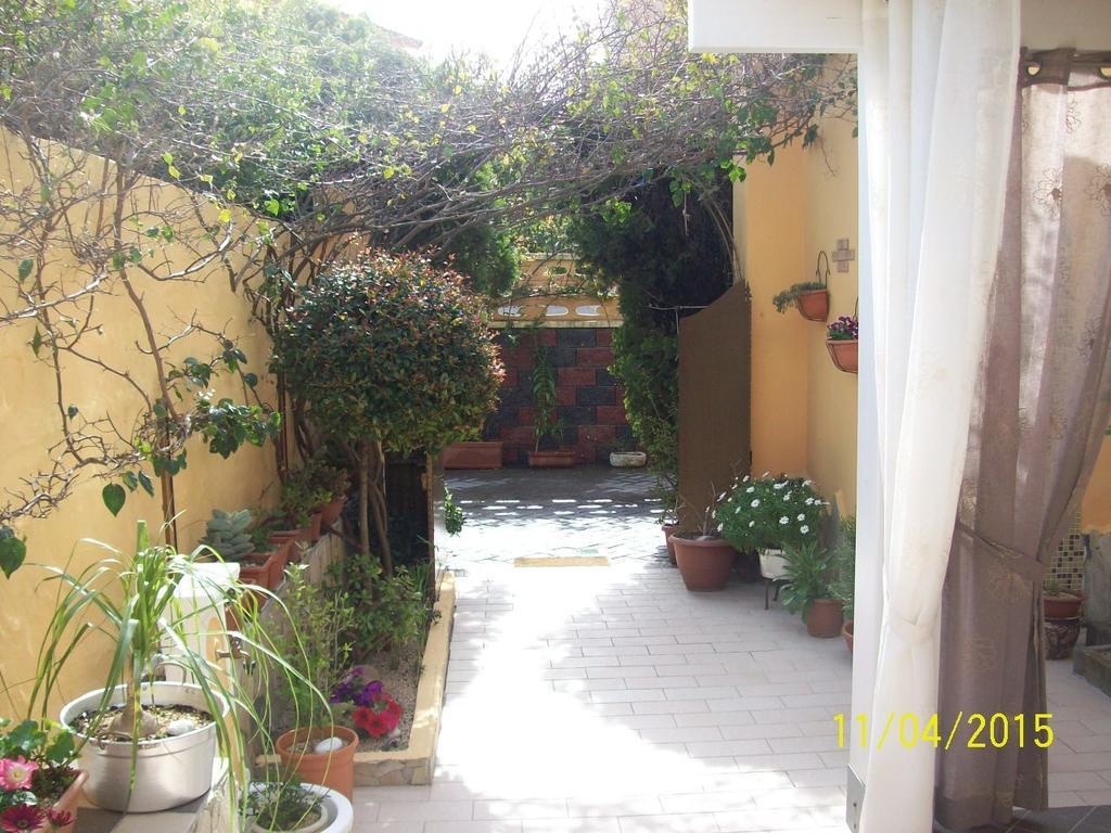 Domos Le Due Tuie Piscinas Exterior foto